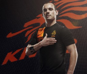 开云APP-阿尔及利亚对阵美国，阿劳霍的制胜表现如何诠释足球的第三世界美学