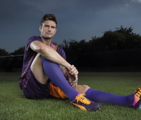 开云体育登录-阿圭罗的德比魔法与法国队的北欧铁蹄，当个人英雄主义撞上集体主义的完美风暴