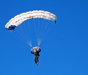 开云体育入口-法比尼奥的隐形权杖，当比赛节奏成为精密武器